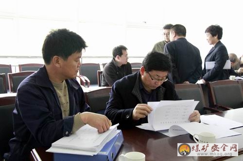 澄合礦業公司檢查組到二礦分公司檢查2015年效能監察工作