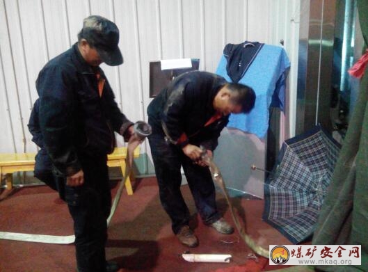 後勤處做好供暖  保障安全生產