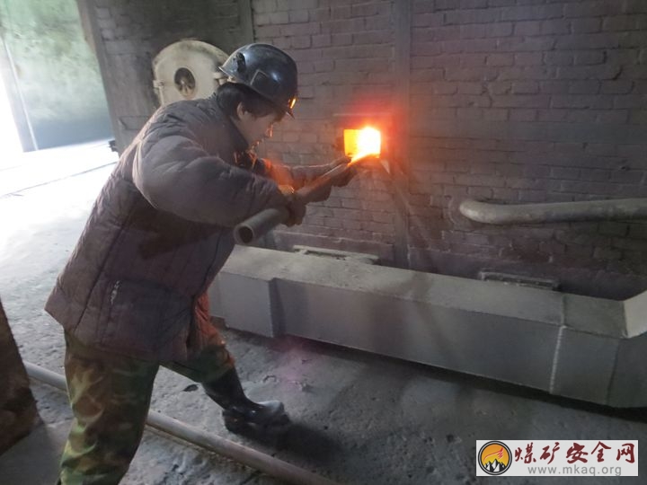 國電平莊煤業西露天礦技改項目部加強鍋爐管理保安全