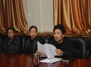 公司(局)七屆四次職代會董礦分公司代表團討論會議順利召開