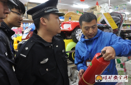 百裏杜鵑仁和鄉消防安全檢查