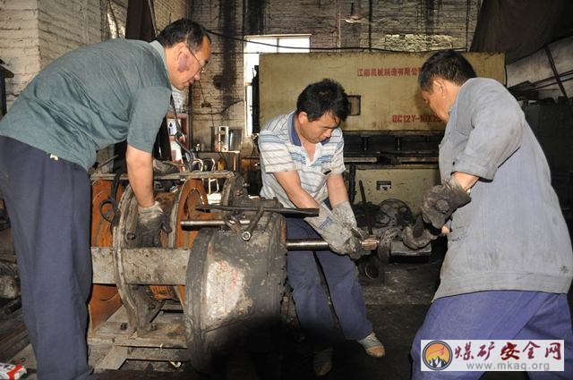 河南能源集團鶴煤公司三礦: “小修”創“大效”