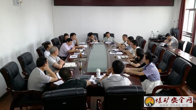 遵義縣：駱亞到山盆鎮檢查指導安全工作