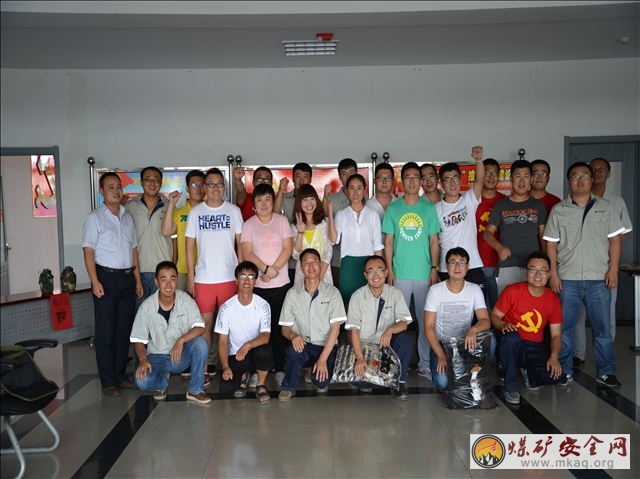 紅色七月，激情主題團日活動