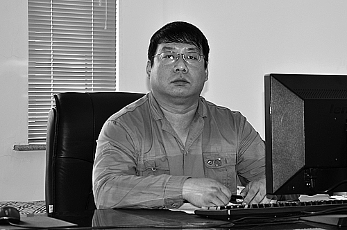 “彰顯別樣的風采”——記集團公司優秀黨務工作者、遠東頁岩煉化公司黨委工作部部長東皓
