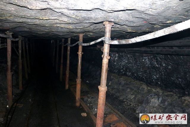 泗河煤礦讓廢舊皮帶發揮“餘熱”