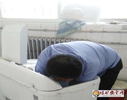 寧東鐵路公司職工愛崗敬業  愛站如“家”