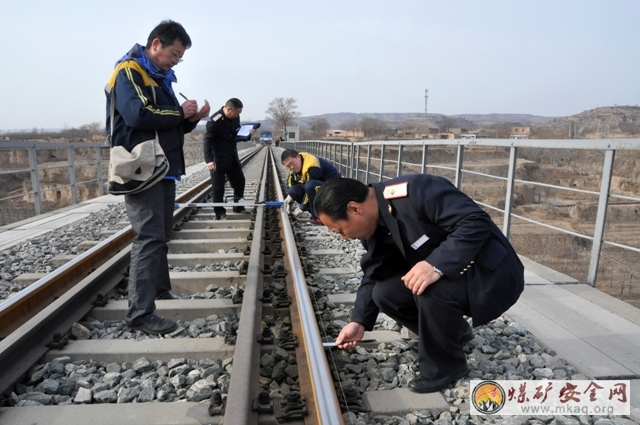 陝煤化澄合鐵運分公司拉開設備“春檢”序幕