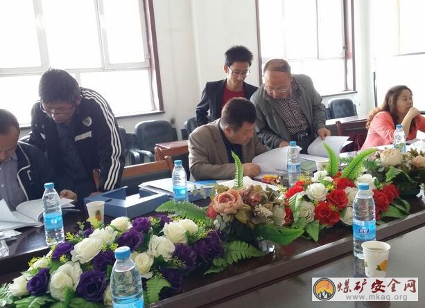 一師阿拉爾市國資委對榆樹泉煤礦環保現場稽核