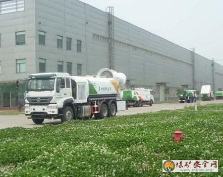 冀中裝備石煤機公司環衛車跟進國五標準