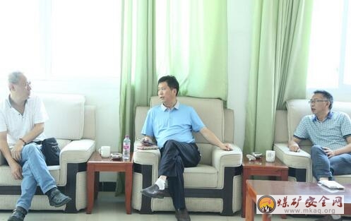 國家應急救援芙蓉隊大隊長川煤安監局局長肖前昌到芙蓉隊指導工作