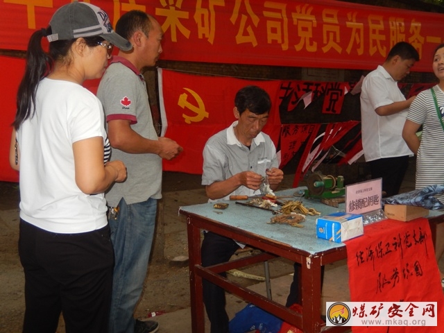 助人為樂的業餘小“鎖匠”
