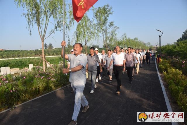 晉煤集團離退中心舉辦“老兵出早操’活動慶祝建軍89周年，活動當天晉煤集團“老兵誌願隊”正式成立