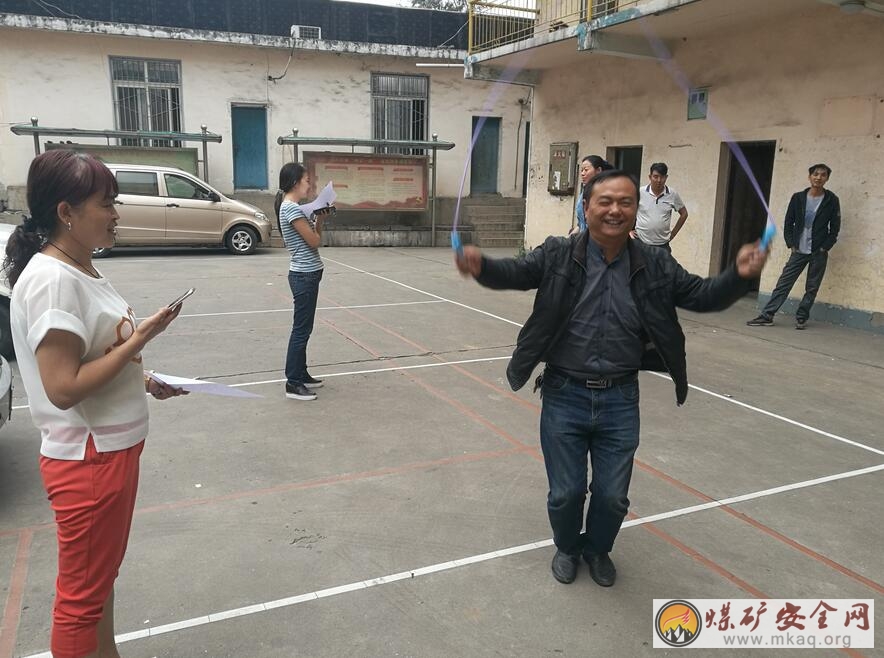 物房公司工會舉辦“五一勞動節”職工跳繩比賽