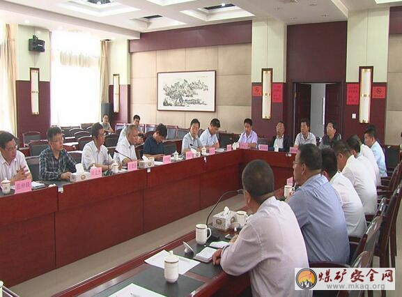 潞安集團二季度安全檢查團深入潞寧公司進行安全檢查