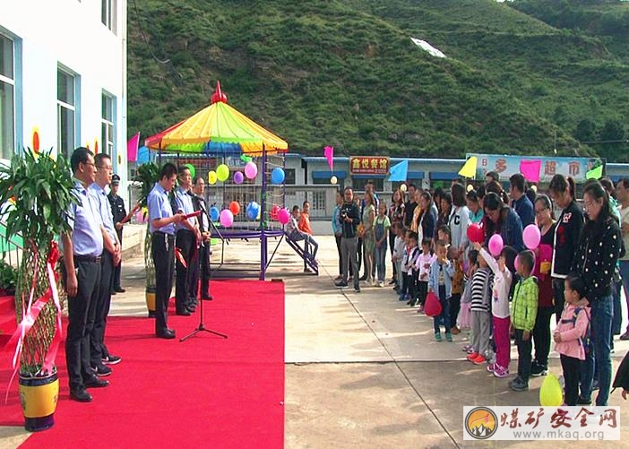 潞寧公司舉行幼兒園新園揭牌儀式