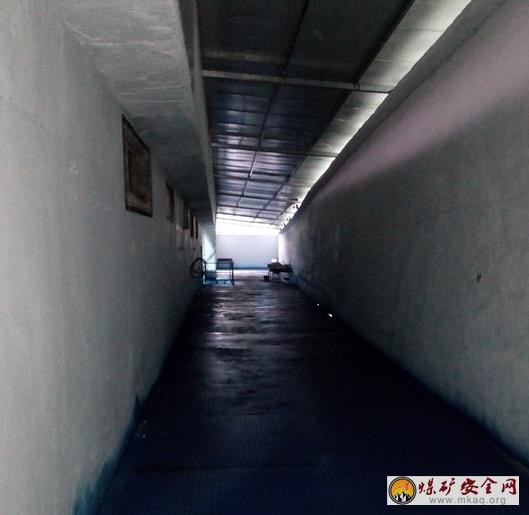 轎子山煤礦：改造澡堂受點讚