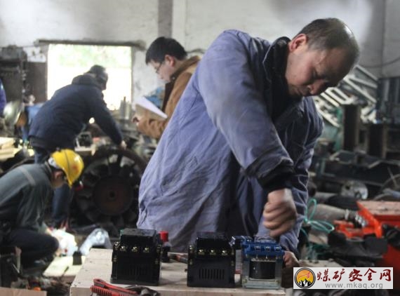 柏林煤礦工會舉辦電工技能實踐操作競賽