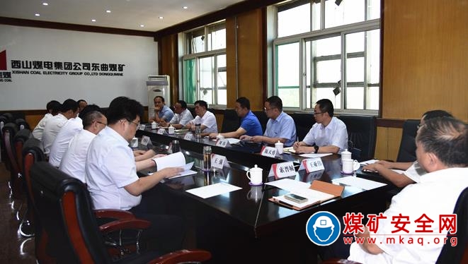 王玉寶到東曲礦調研時要求：推進契約化管理，形成市場化意識