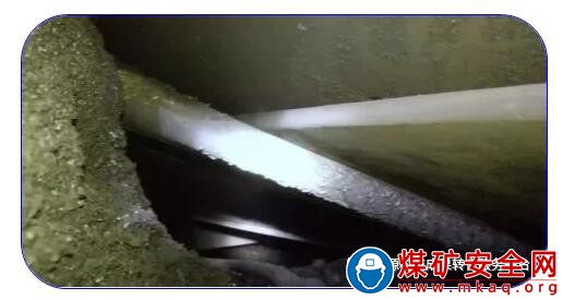 皮帶自移機尾技術改造