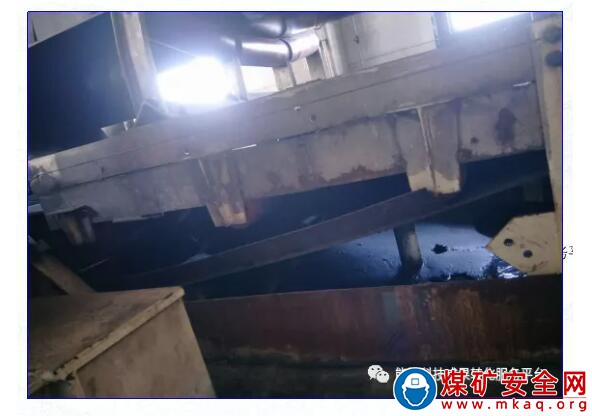 波浪型皮帶輸送機帶麵清掃裝置