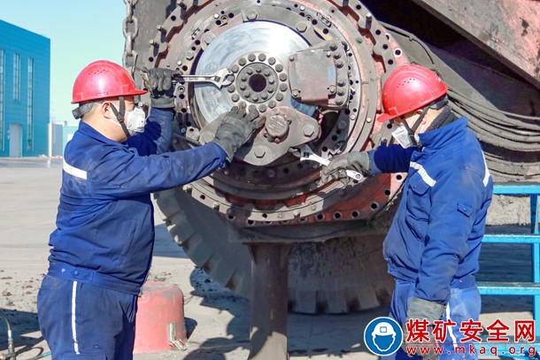 國能準能集團設備維修中心多舉措強化年末安全生產