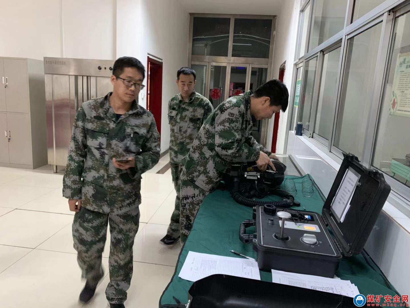 蒲白救護消防大隊曹家灘中隊 儀器學習，共同提高