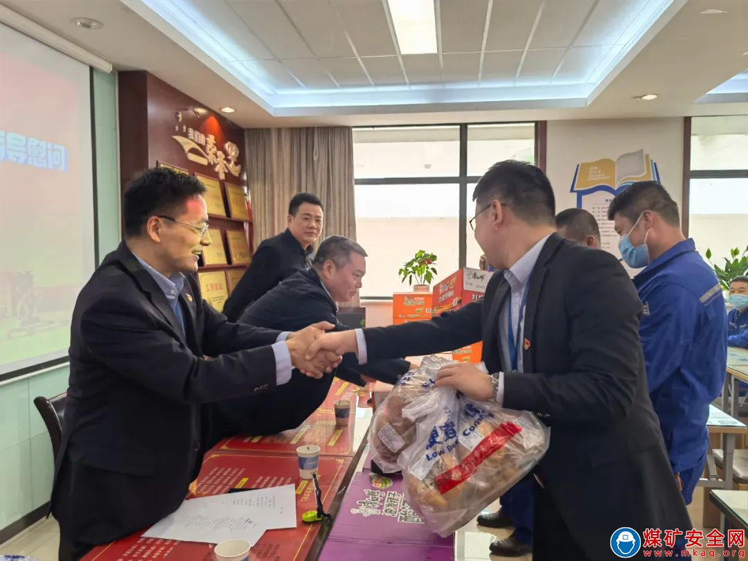 陝西中能煤田有限公司：工作健康兩手抓，向職業病說NO！