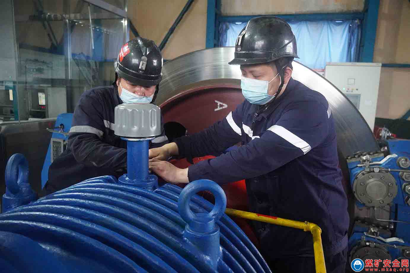 河南能源焦煤集團九裏山礦堅持安全生產和疫情防控“兩手抓、兩不誤”