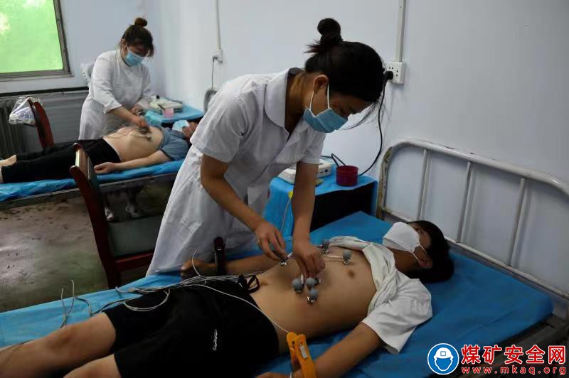 河南能源義煤公司石壕煤礦：心係職工健康  體檢溫暖人心