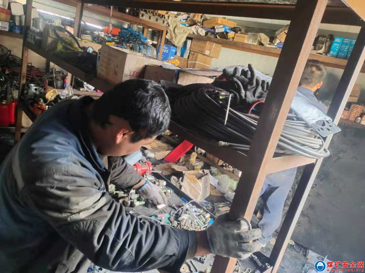 蒲白煤礦運營公司：持續降本增效，推進標準化庫房建設