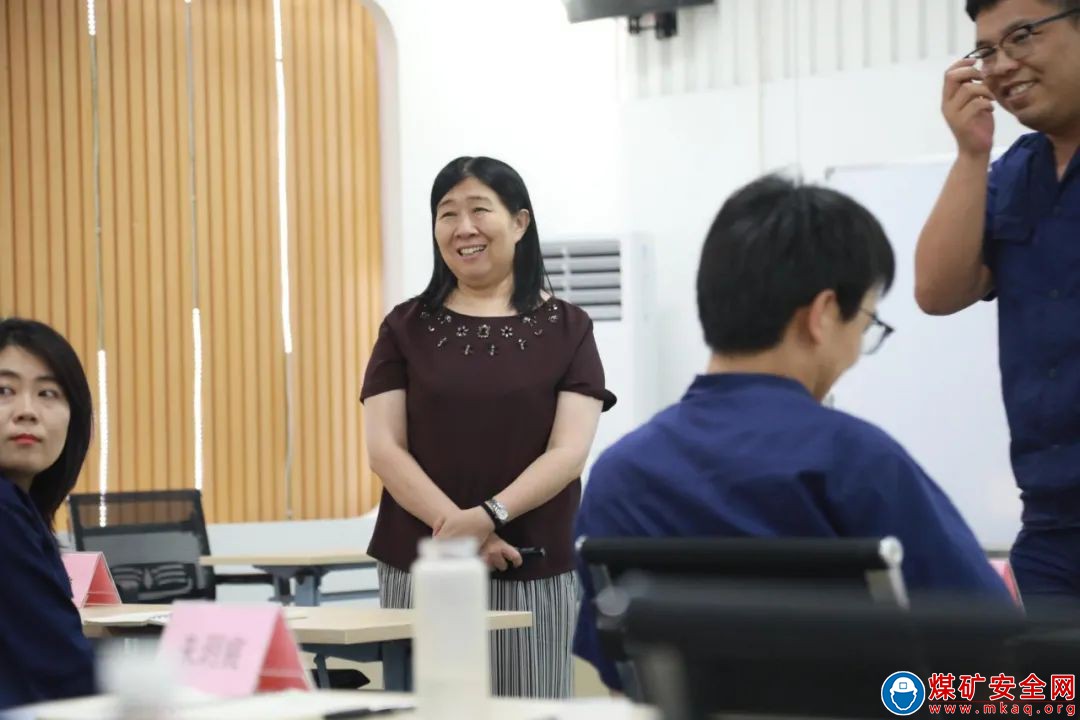 陝西中能煤田有限公司：青年英才培訓班係列活動（八）