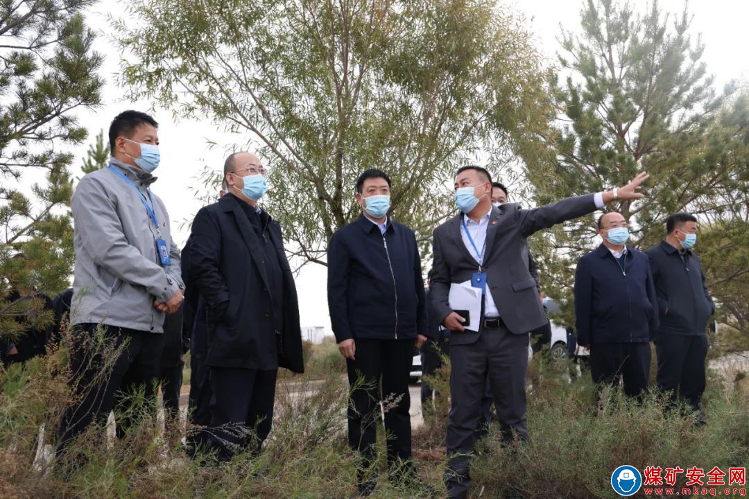 省紀委副書記、省監委副主任蘇斌到中能袁大灘礦業進行專題調研