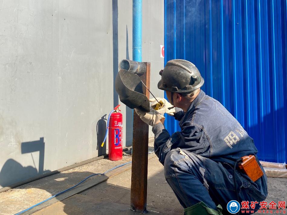 華陽二礦提升職工技能素質