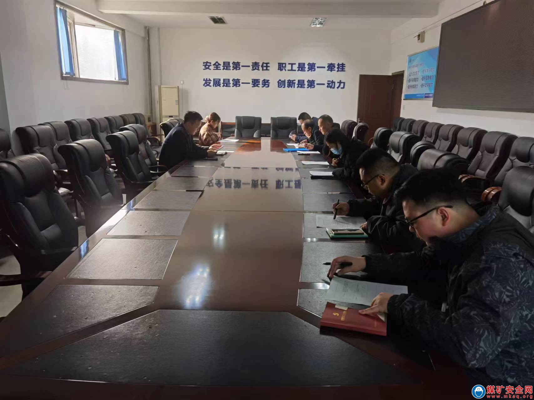 河南能源義煤公司石壕煤礦：履行社會責任 展現企業擔當