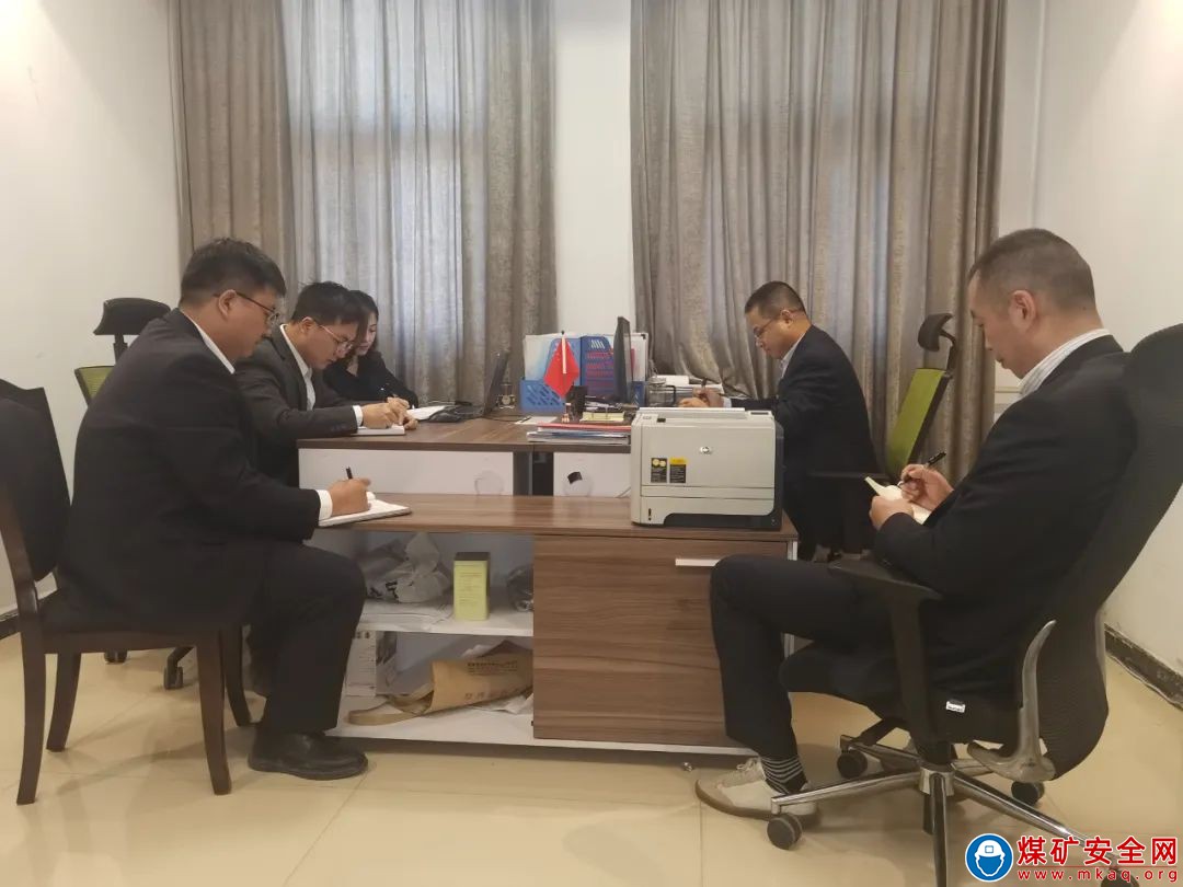 中能袁大灘礦業智能化辦公室：發揚雷鋒吃苦精神，堅決打贏智能化礦井建設攻堅戰