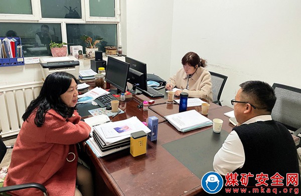 新疆屯南煤業開展提醒式談話激勵黨員幹部積極擔當作為