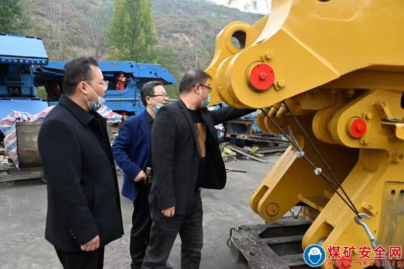 河南能源義煤公司石壕煤礦:對風井線路改造進行超前謀劃