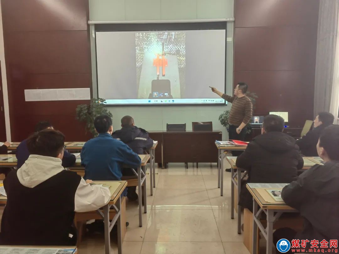中能袁大灘礦業通風隊：硬核舉措助推區隊安全管理