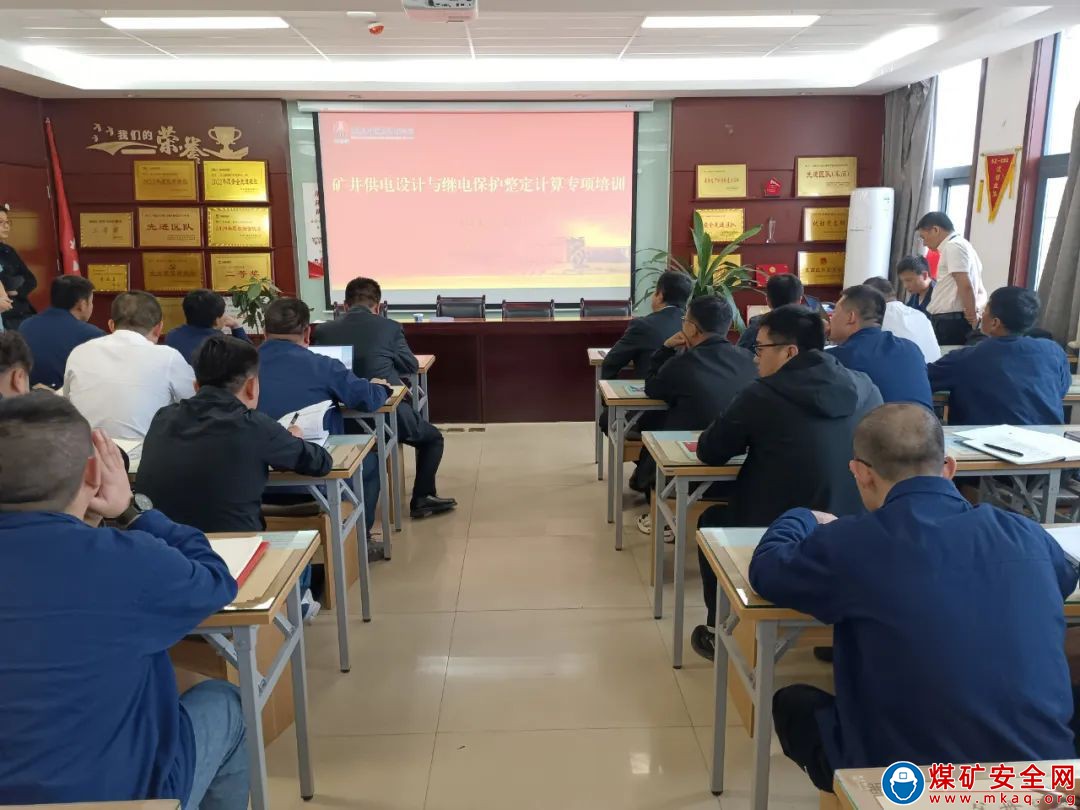中能袁大灘礦業機電隊：生產一線成為創新“展台”