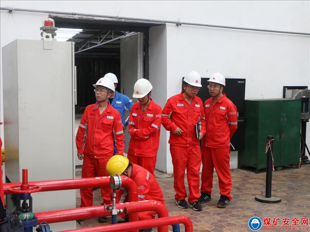 重慶氣礦開州作業區全麵消除壓縮機組儀表櫃防爆係統安全隱患