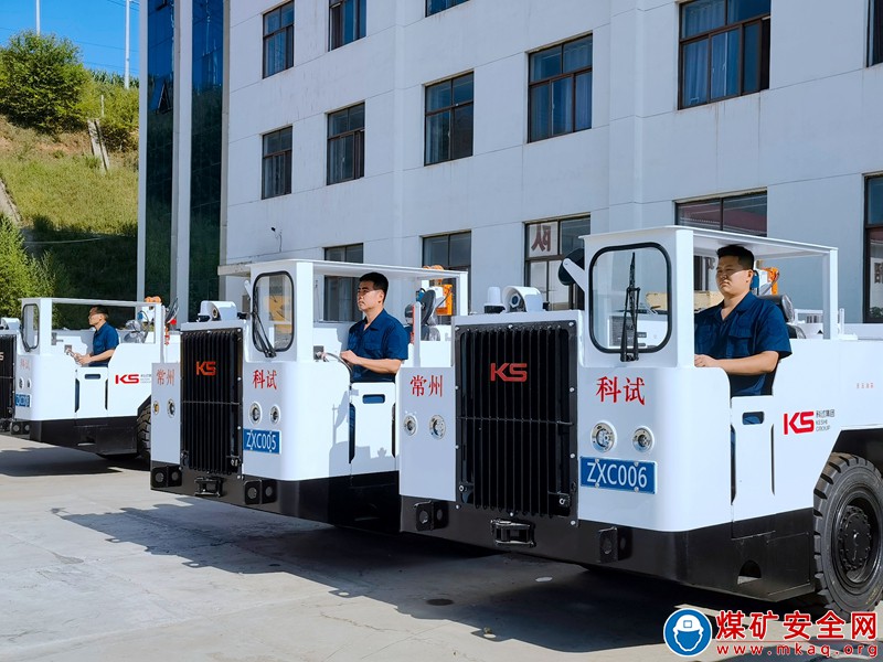 “招賢幸福號”無軌膠輪車開動了