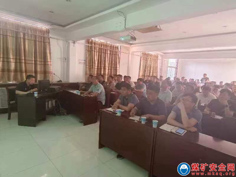 河南能源義煤公司石壕煤礦：加強紀律意識 推動執行力度