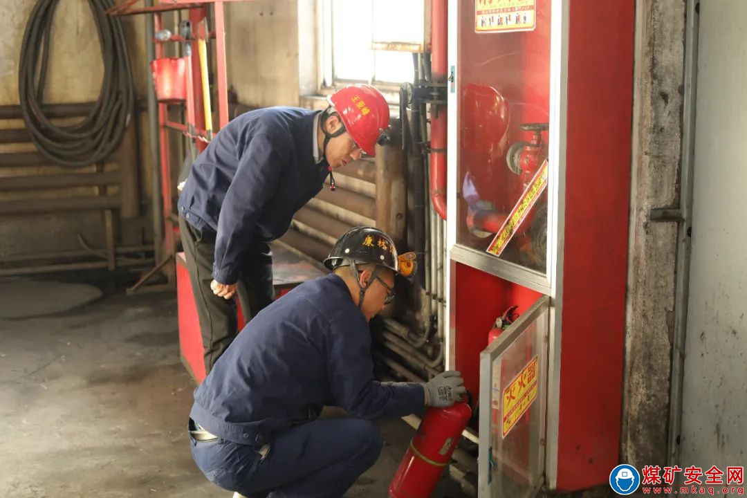 陝西中能煤田有限公司：打好冬季“三防”主動仗