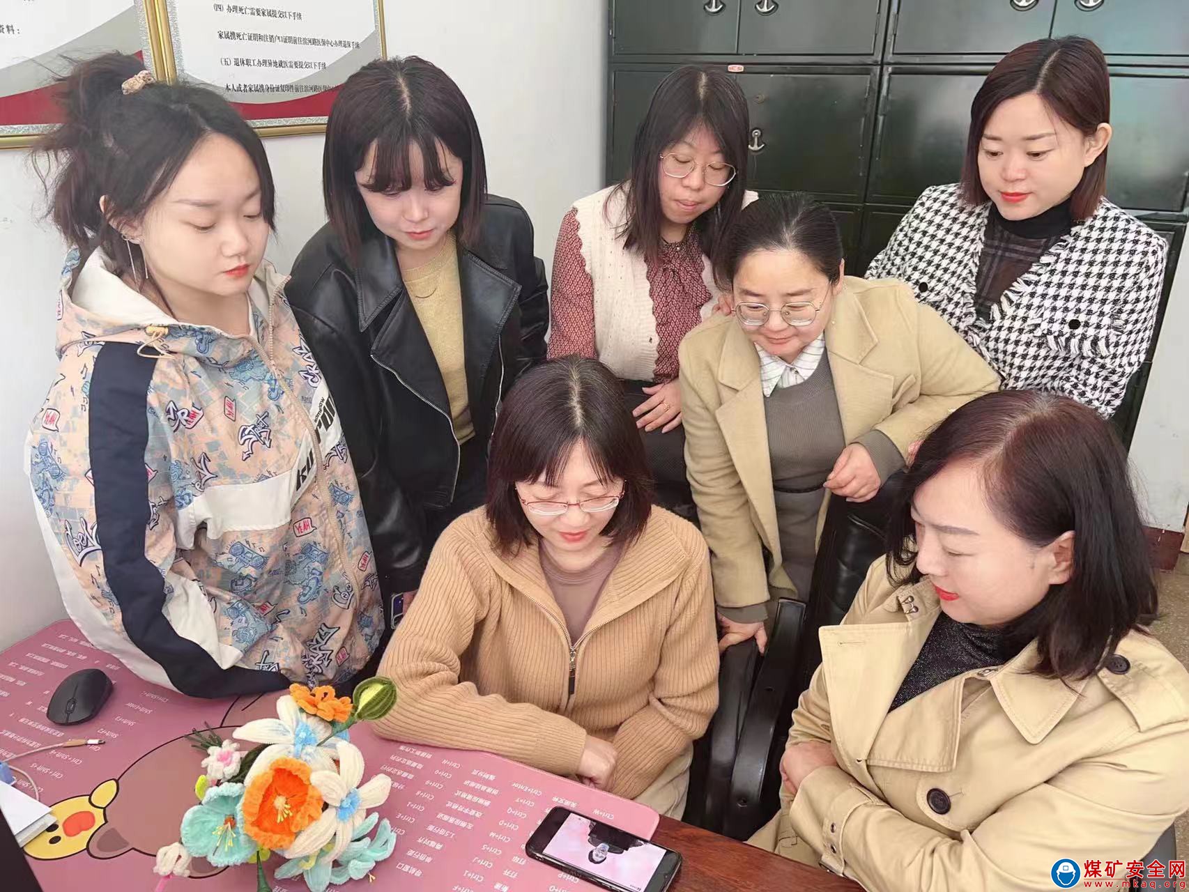 山西焦煤霍州煤電辛置礦開展 “凝聚社會力量，合力共抗艾滋”世界艾滋病日宣傳活動