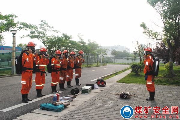 新集救護隊：開展高溫煙巷綜合演習